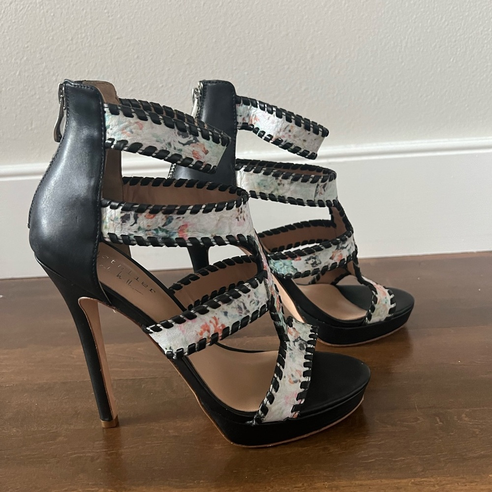 Nicole Miller Artelier Zembra Floral Sandal